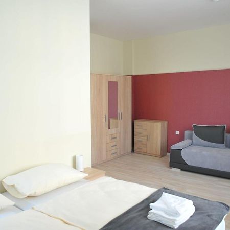 Piros Arany Panzio Kalocsa Hotel Buitenkant foto